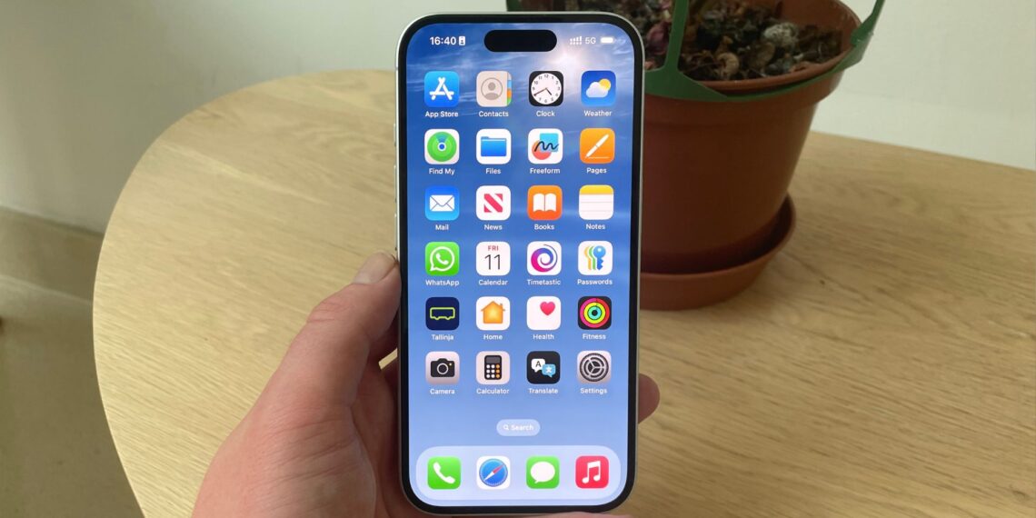 Apple delivers a super new flagship telephone another time