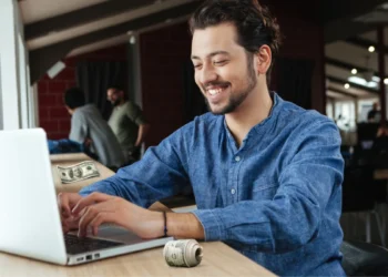 7 Novice-Pleasant Tactics to Make Cash On-line with AI (It’s More effective Than You Suppose) – EVEN MY GRANDMA CAN DO IT!