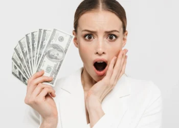 I Created This AI Influencer 1 Month In the past & It Makes $12000 Every Month