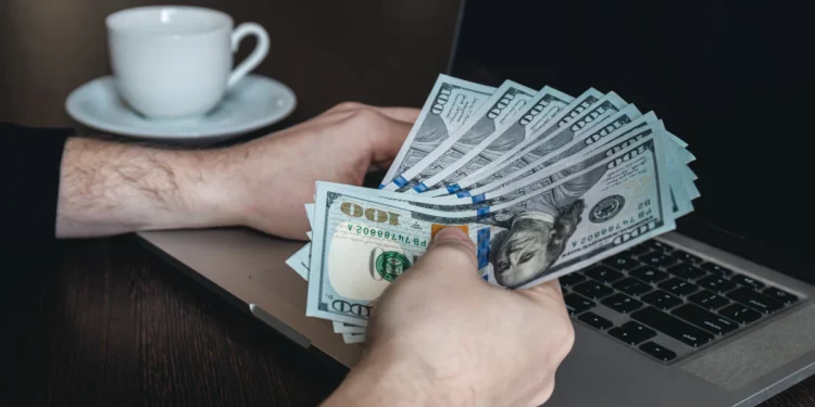 12 Secret Canva Hacks That Made Me $19,499/Month as a Whole Design Beginner (SECRET Published!)