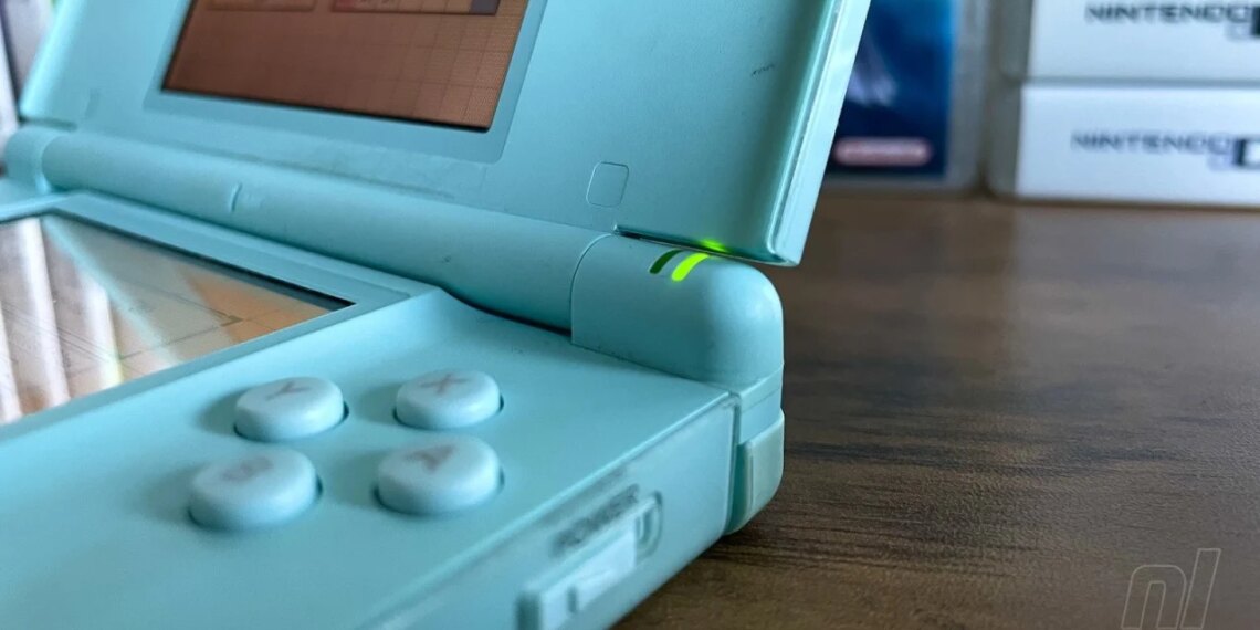Ballot: 20 Years On, Does Your DS Lite Nonetheless Have Fee?